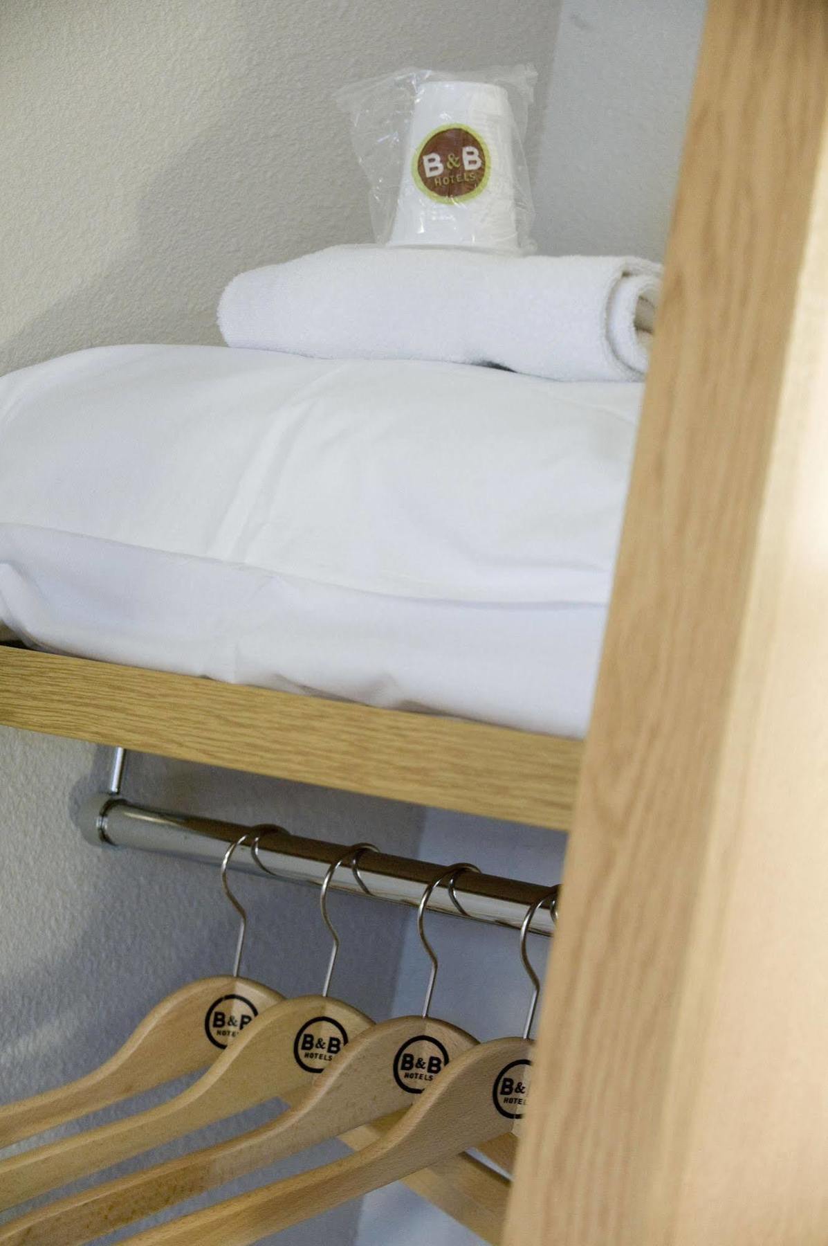 B&B Hotel 에브뢰 외부 사진